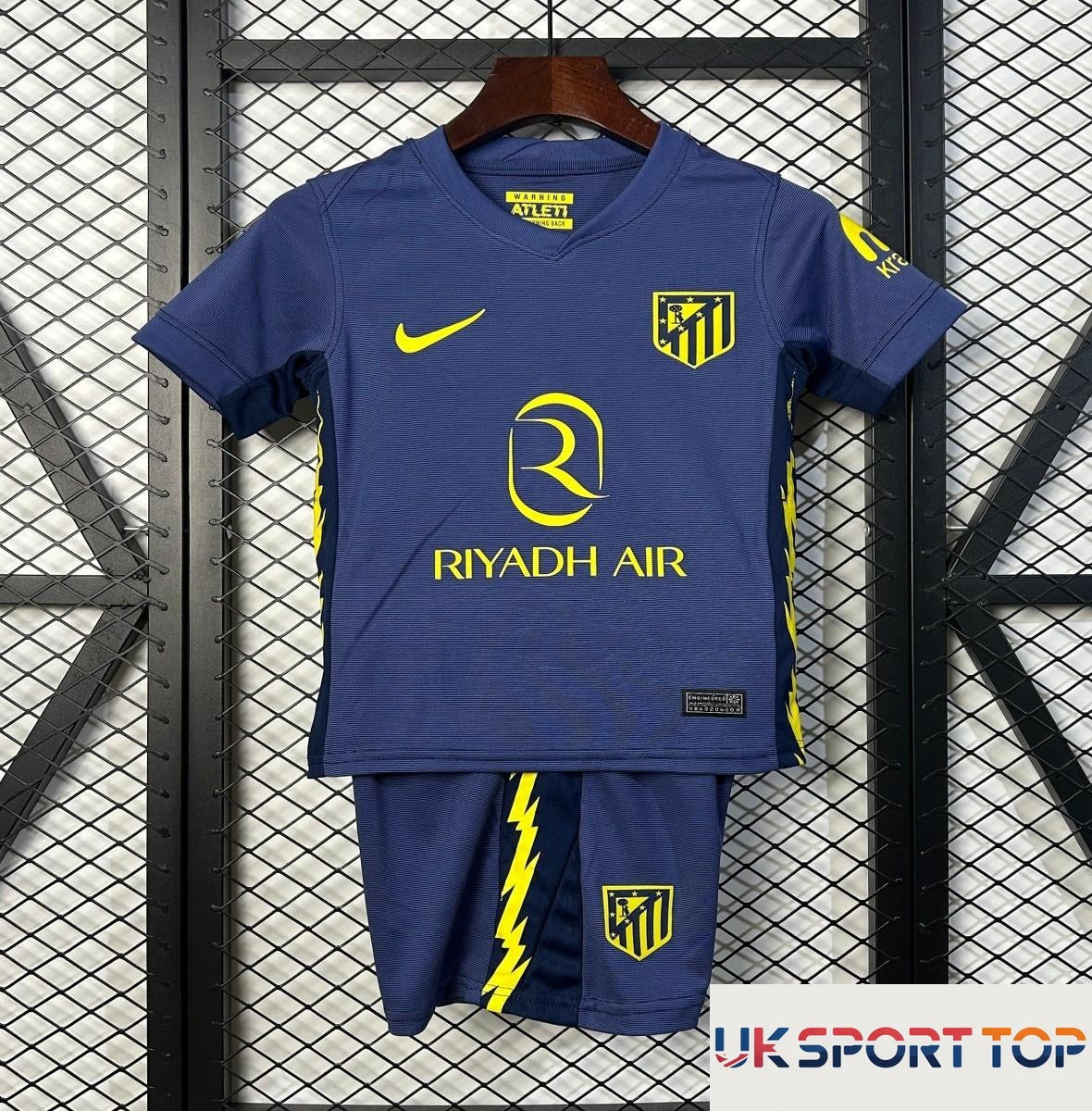 fc949ebf4dc27b63b9326ff1.jpg