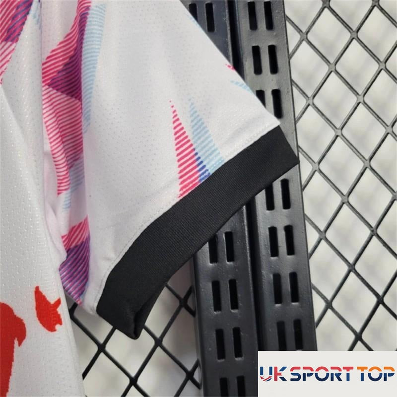 747aed8abb972843.jpg
